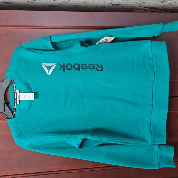 Reebok Other - NWT. Kid's Unisex Reebox Sweatshirt.  Size 10/12